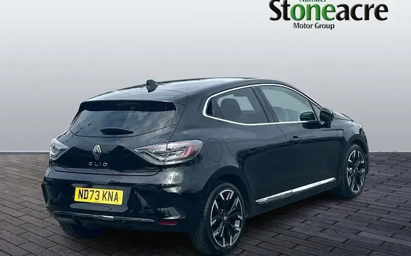Used Renault Clio Techno 143 HP (105 kW) 2025 Black Hatchback