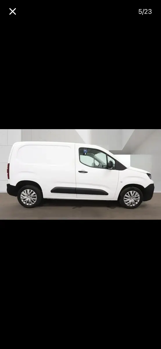 Used Peugeot Partner 131 HP (96 kW) 2022 White MPV