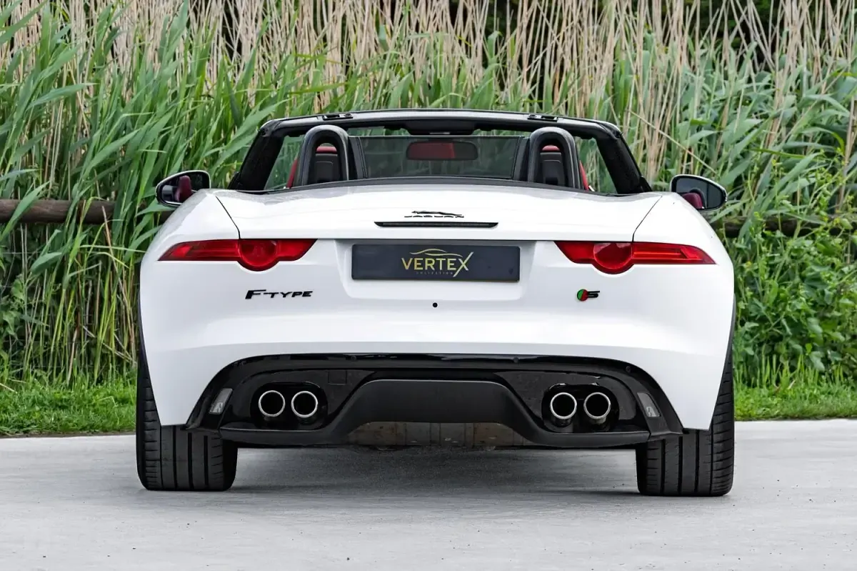 Used Jaguar F-Type Supercharged 495 HP (364 kW) 2013 White Cabriolet
