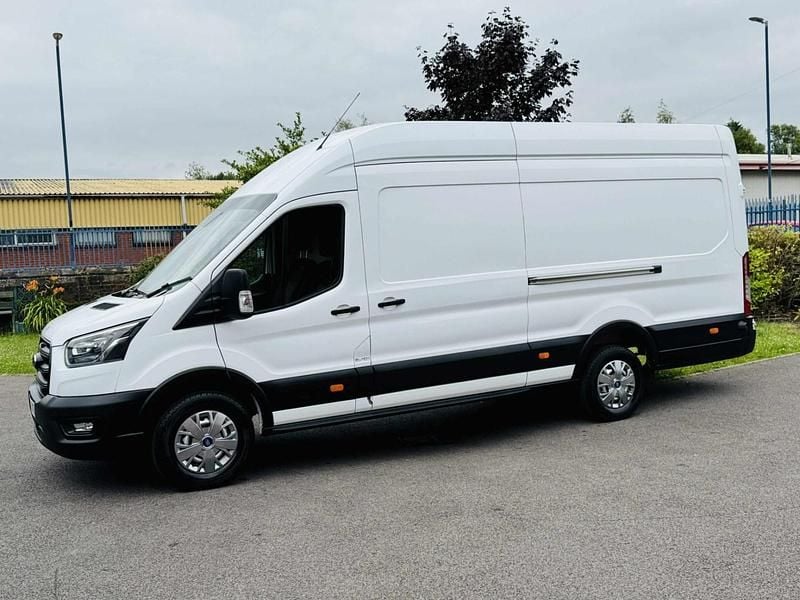 White Used 2022 Ford Transit Van | £13,650 (Good price) - Image 1/4