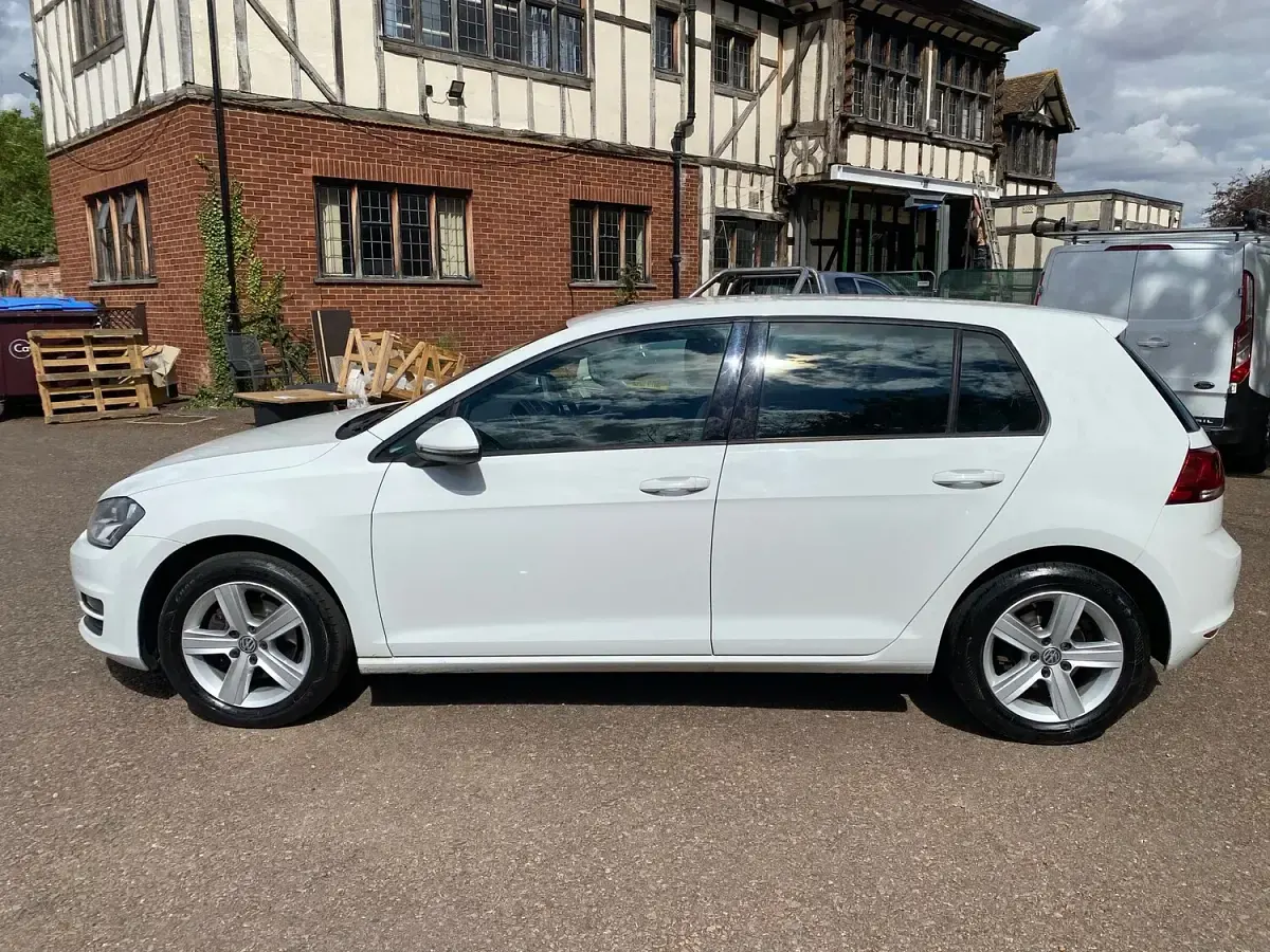 Used VW Golf VII Match 2015 White Hatchback