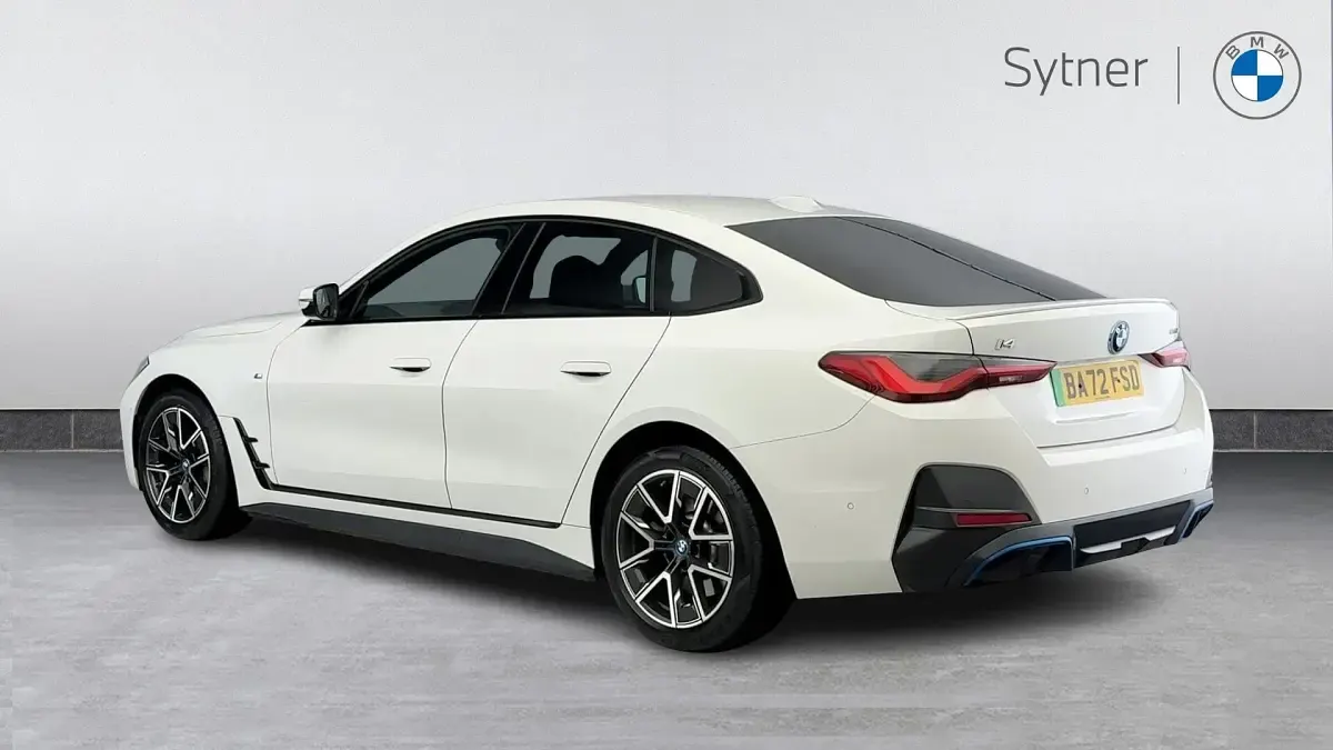 Used BMW i4 M Sport 246 kW (335 HP) 2022 White Sedan