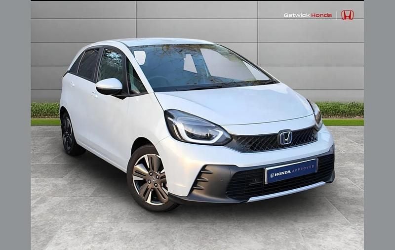 Premium sunlight white Used 2025 Honda Jazz Advance Hatchback | £23,950 (Fair price) - Image 1/4