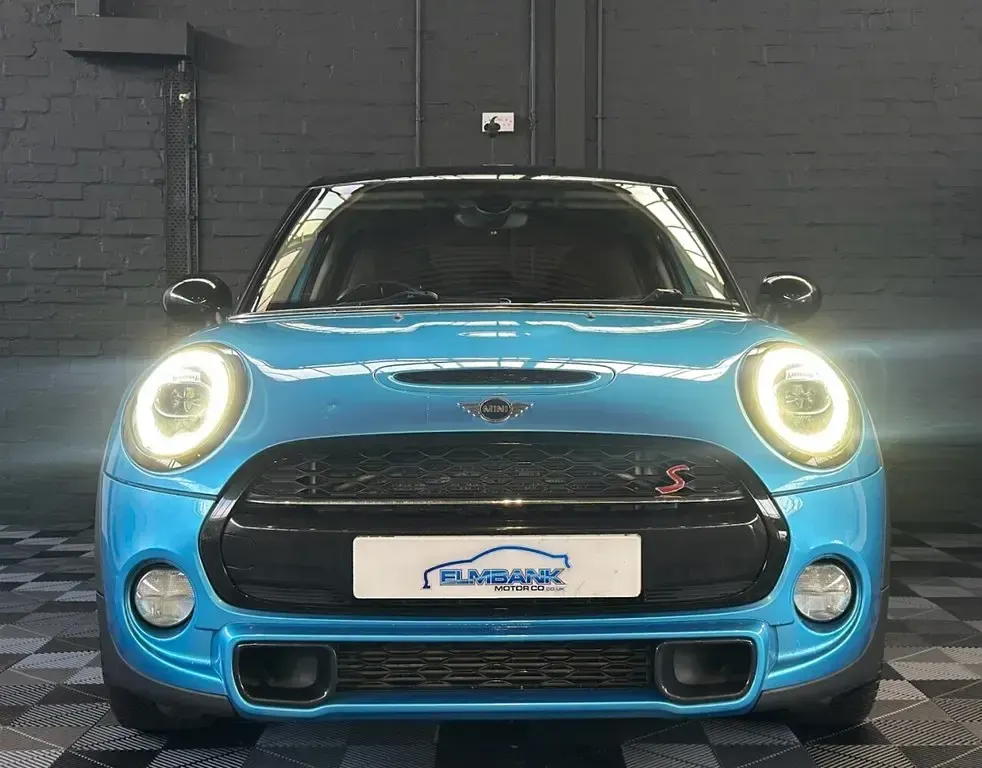 Used Mini Cooper S Classic 192 HP (141 kW) 2019 Blue Hatchback