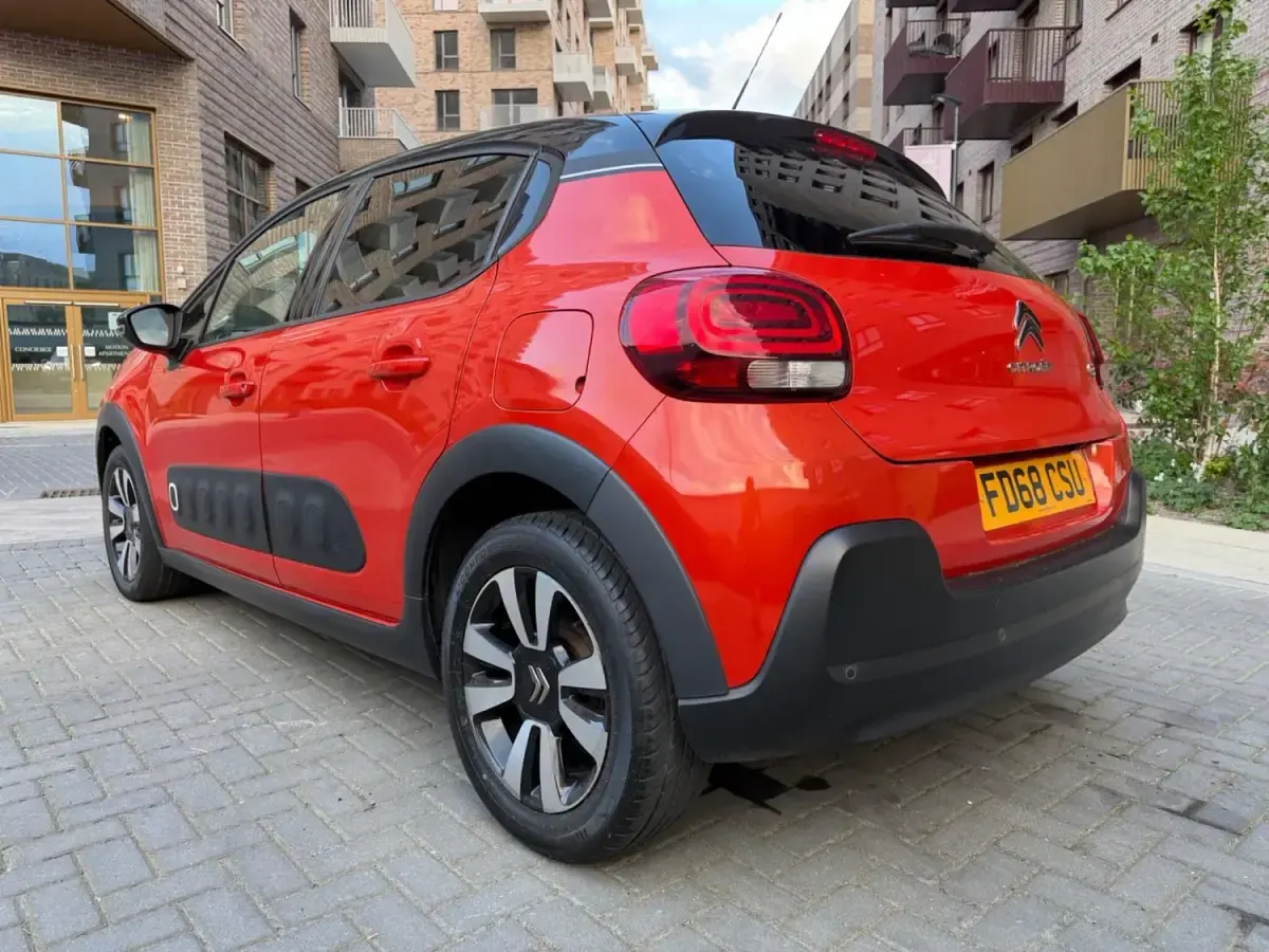 Begagnad Citroën C3 Flair 2019 Orange Halvkombi