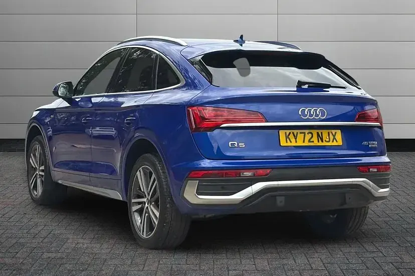 Used Audi Q5 Sportback S-Line 261 HP (191 kW) 2022 Blue SUV
