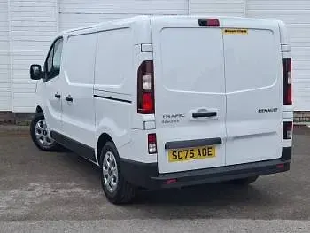 Nowe Renault Trafic 2025 Biały Minivan