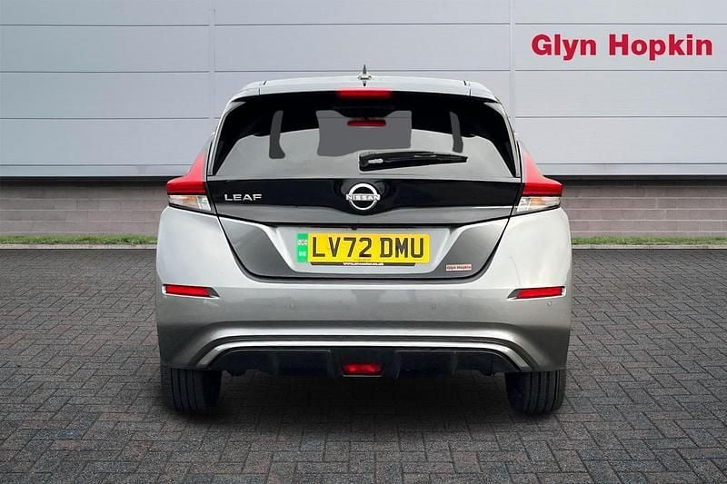 Used Nissan Leaf N-Connecta 110 kW (150 HP) 2022 Grey Hatchback