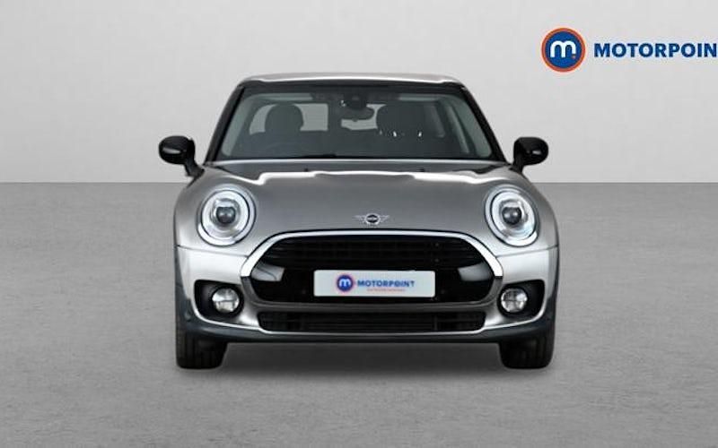 Usado Mini Cooper Clubman 136 CV (100 kW) 2018 Plateado Familiar