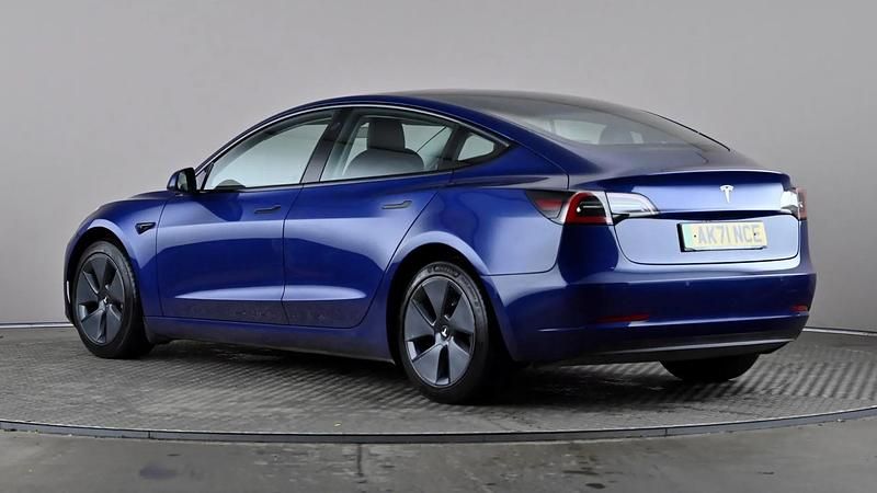 Used Tesla Model 3 Standard Range 180 kW (245 HP) 2021 Blue Sedan