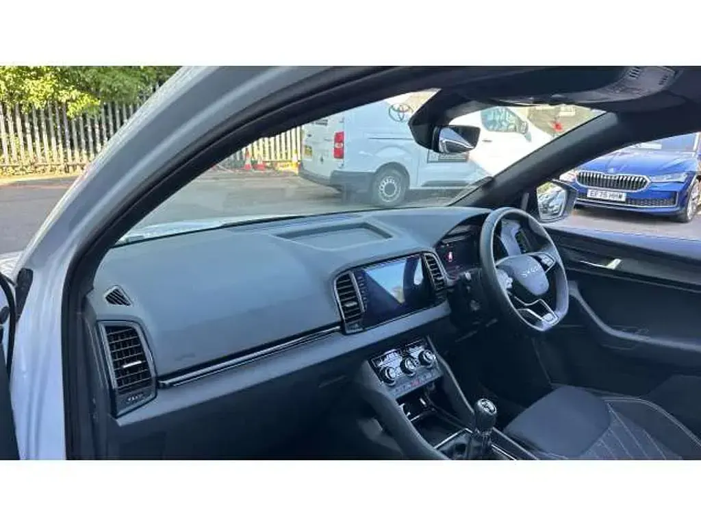 Used Skoda Karoq SportLine 150 HP (110 kW) 2025 SUV