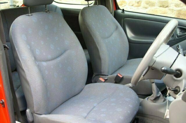 Used Toyota Yaris 2001 Hatchback