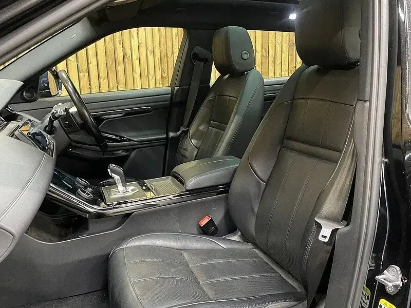 Used Land Rover Range Rover evoque SE Dynamic 2020 Black SUV