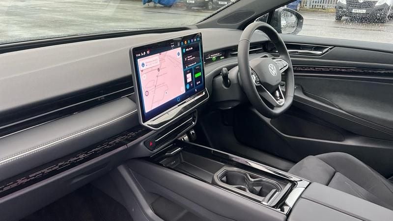 New VW ID.7 Pro 210 kW (286 HP) 2025 Aquamarine blue metallic