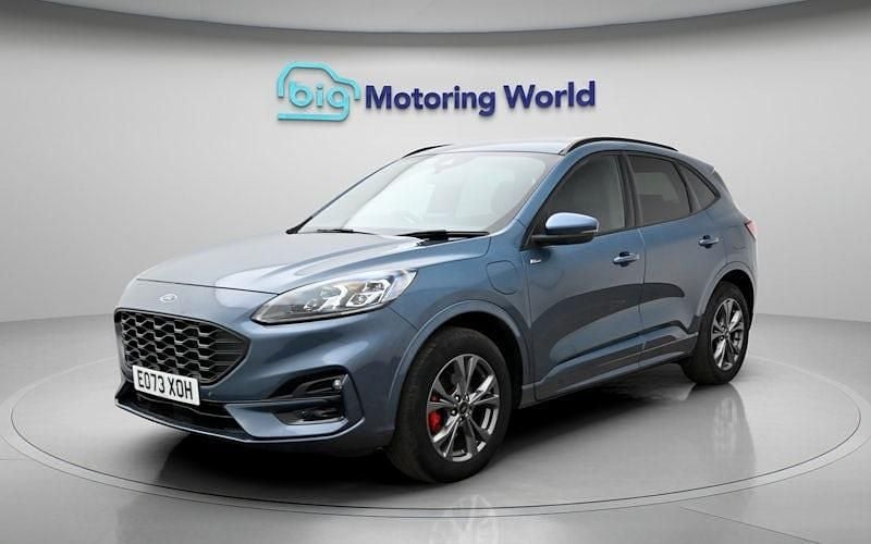 Second-hand Ford Kuga ST-Line 225 CP (165 kW) 2023 Albastru SUV