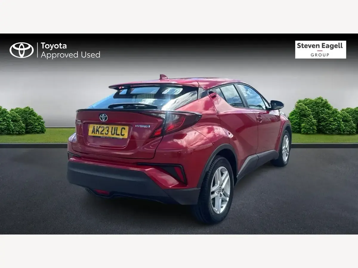 Used Toyota C-HR 122 HP (89 kW) 2023 Red SUV