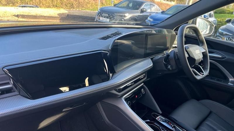 New Audi Q5 S-Line 204 HP (150 kW) 2025 Grey SUV