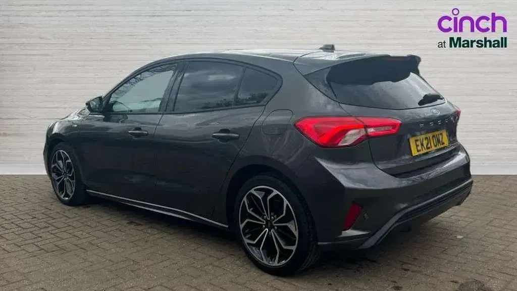Used Ford Focus ST-Line X 125 HP (91 kW) 2021 Grey Hatchback