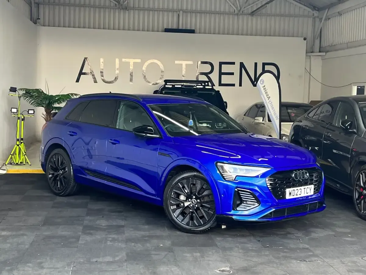Usado Audi e-tron Black Edition 300 kW (408 CV) 2023 Azul SUV