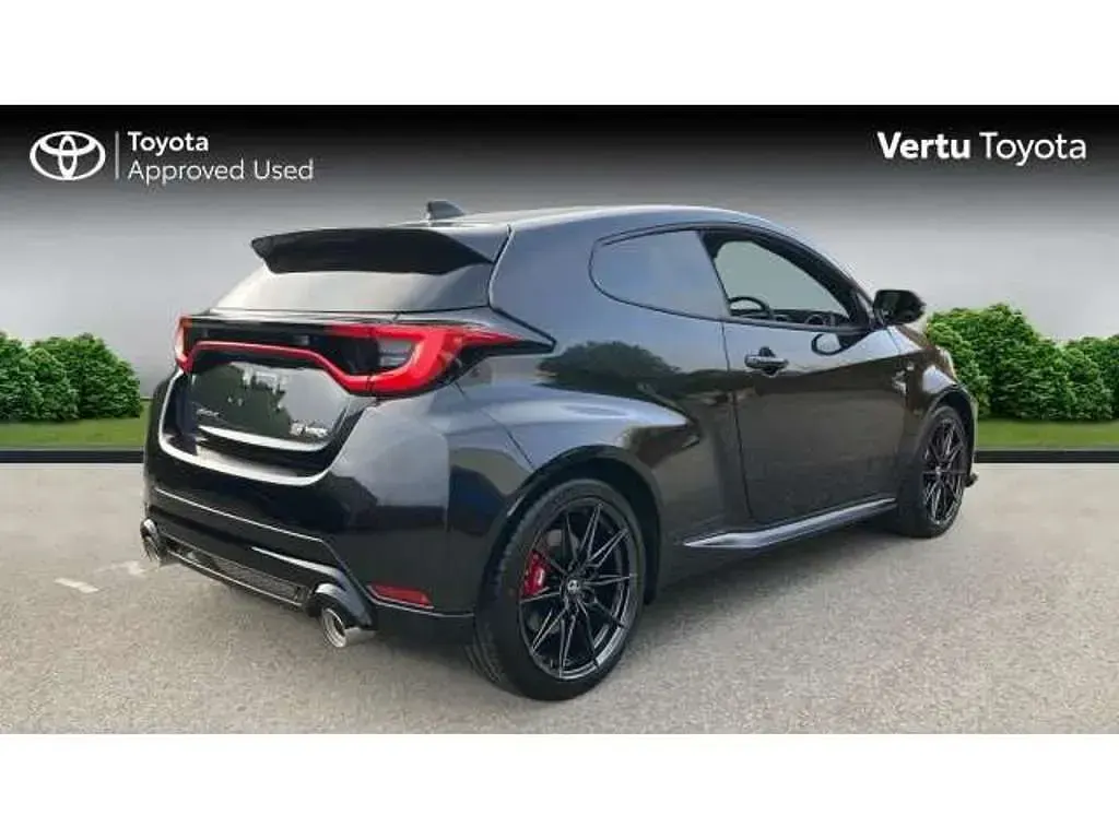 Used Toyota Yaris 284 HP (208 kW) 2024 Hatchback