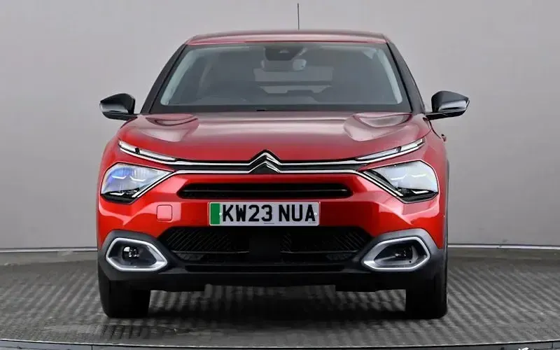 Used Citroën e-C4 Shine 100 kW (136 HP) 2023 Red Hatchback