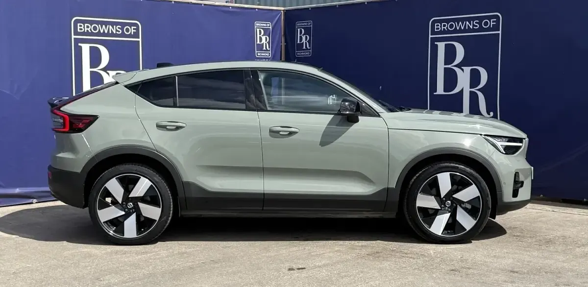 Used Volvo C40 Ultimate 169 kW (231 HP) 2022 Green SUV