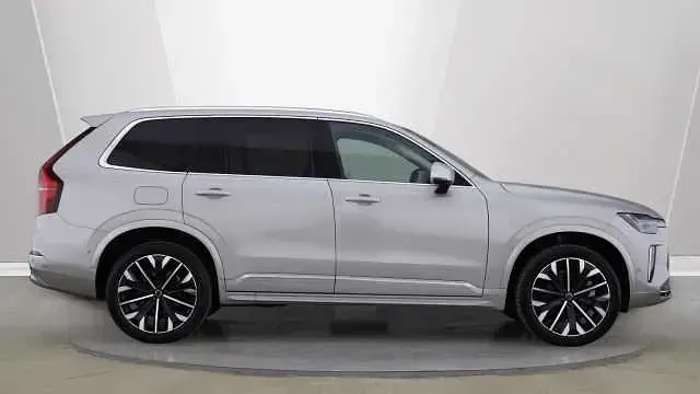 Begagnad Volvo XC90 Ultra 250 HK (183 kW) 2025 SUV