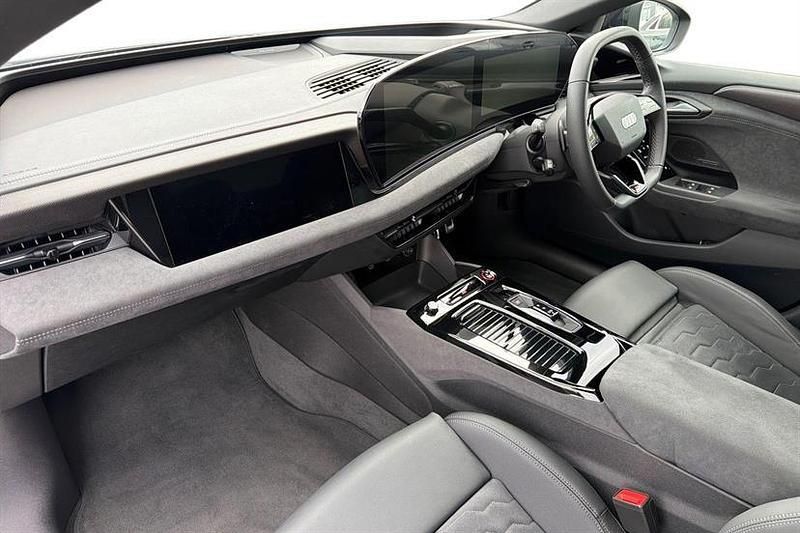 Used Audi A6 e-tron Comfort 314 kW (428 HP) 2025 Plasma blue Hatchback