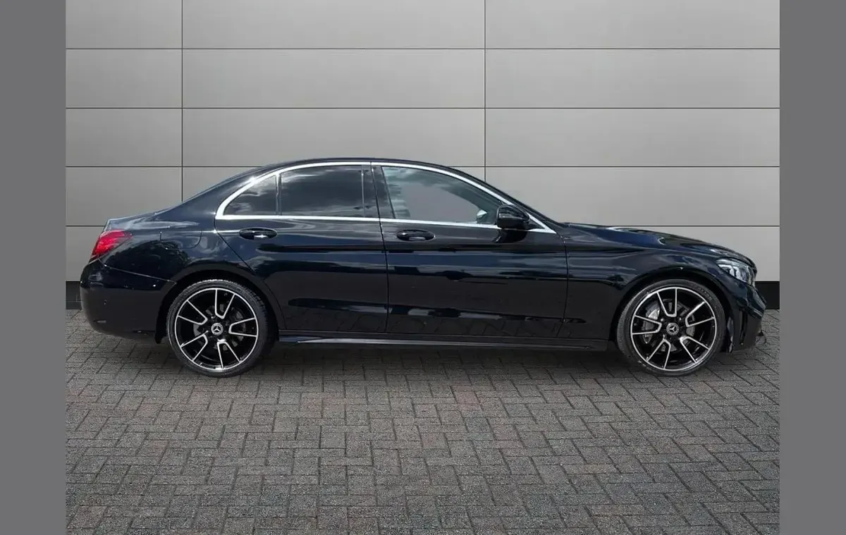 Used Mercedes C220 AMG Line Premium 191 HP (140 kW) 2019 Black Sedan
