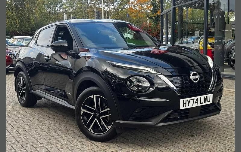 Black Used 2024 Nissan Juke N-Connecta SUV | £18,890 (Fair price) - Image 1/3
