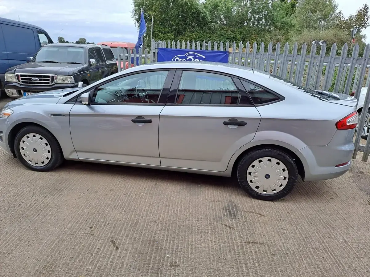 Used Ford Mondeo 115 HP (84 kW) 2018 Grey Hatchback