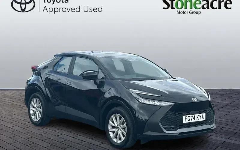 Used Toyota C-HR 140 HP (102 kW) 2026 SUV