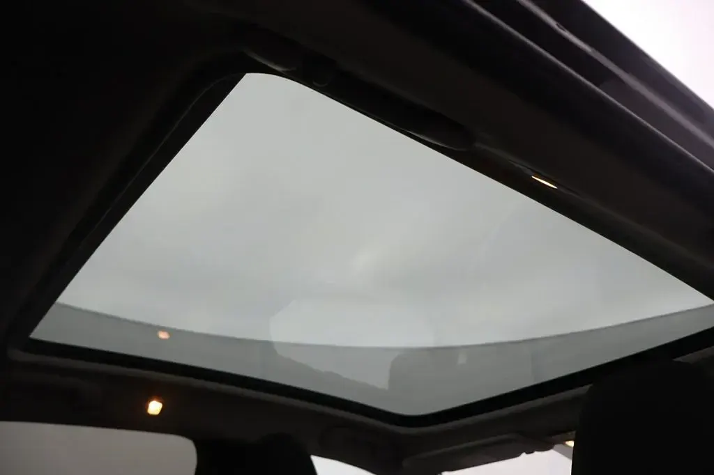Used Nissan Qashqai N-Connecta 190 HP (139 kW) 2024 Black SUV