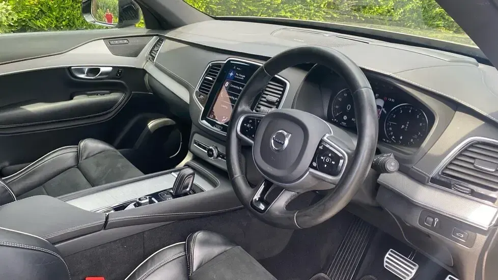 Used Volvo XC90 R-Design Pro 247 HP (181 kW) 2022 Grey SUV