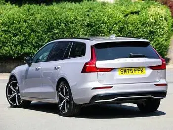 New Volvo V60 Plus 197 HP (144 kW) 2025 Silver Estate