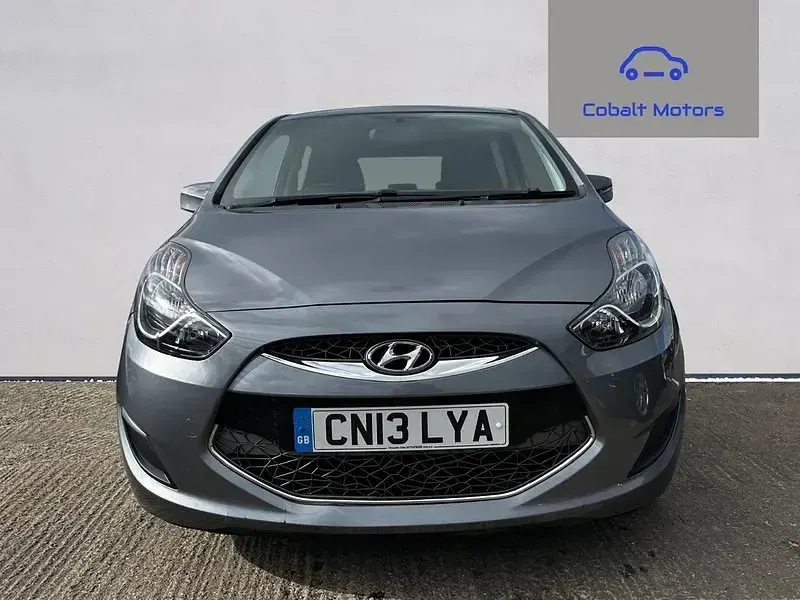 Used Hyundai ix20 Active 123 HP (90 kW) 2013 Grey Hatchback