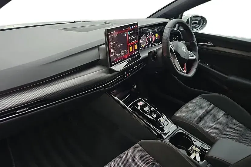 New VW Golf VIII GTI 265 HP (194 kW) 2026 Pure white Hatchback