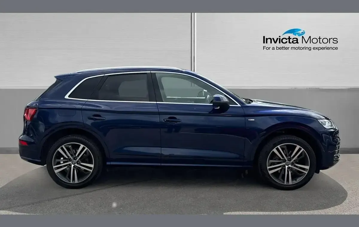 Used Audi Q5 S-Line 190 HP (139 kW) 2019 Navarra blue metallic SUV