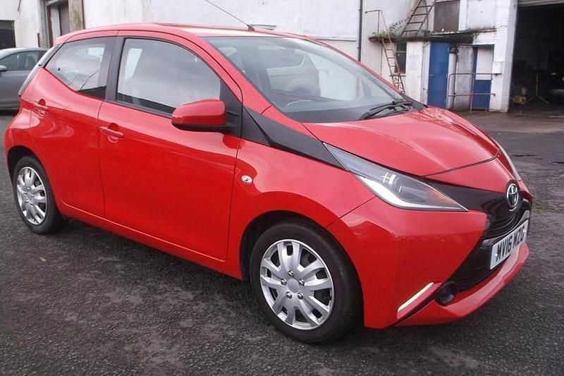 Red Used 2016 Toyota Aygo X-play Hatchback | £3,995 (Good price) - Image 1/1