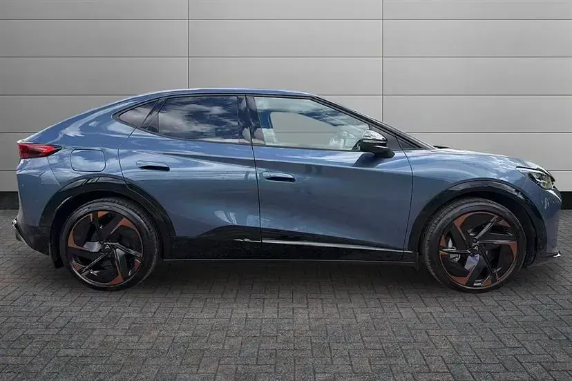 Used Cupra Tavascan 210 kW (286 HP) 2025 Blue SUV