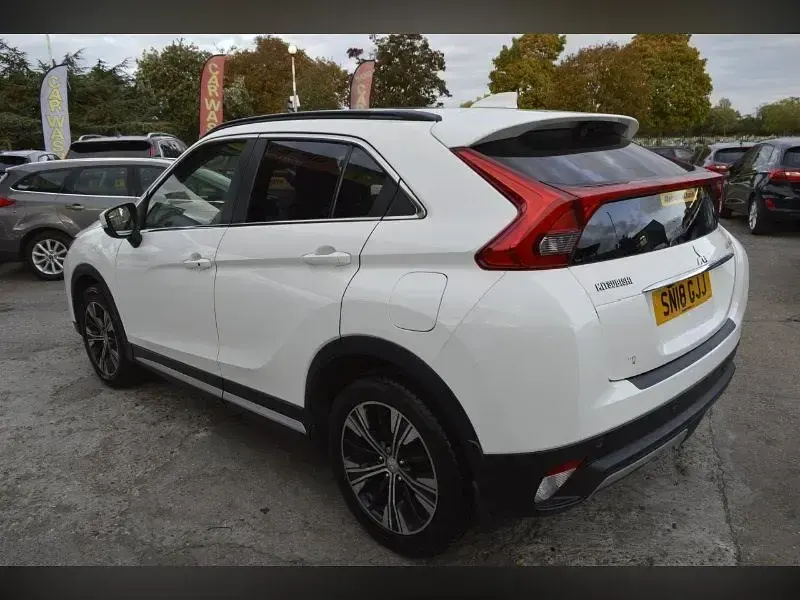 Usado Mitsubishi Eclipse 2018 Branco Citadino