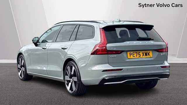 Used Volvo V60 Plus 345 HP (253 kW) 2026 Estate
