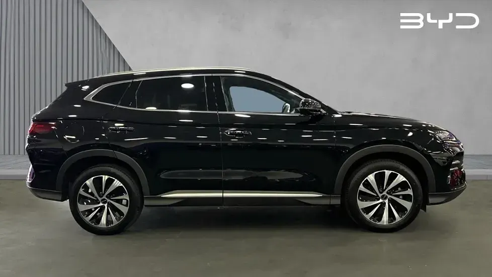 Used BYD Seal U Comfort 218 HP (160 kW) 2025 Black SUV