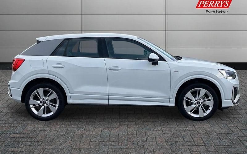 Used Audi Q2 S-Line 110 HP (80 kW) 2024 SUV