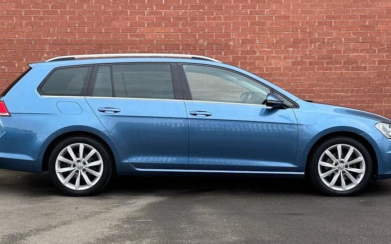 Used VW Golf VII GT 150 HP (110 kW) 2015 Blue Estate