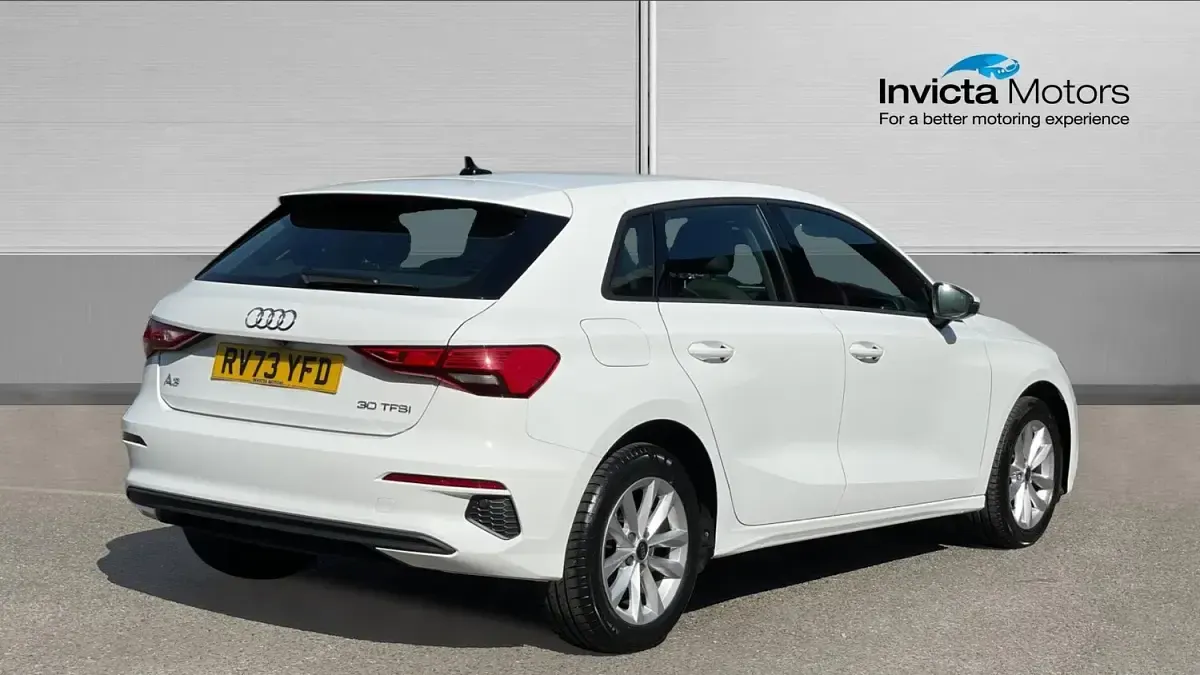 Used Audi A3 Comfort 110 HP (80 kW) 2023 White Sedan
