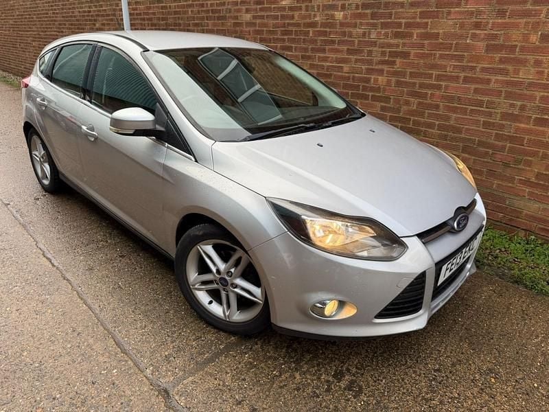 Used Ford Focus Zetec 2013 Silver Hatchback