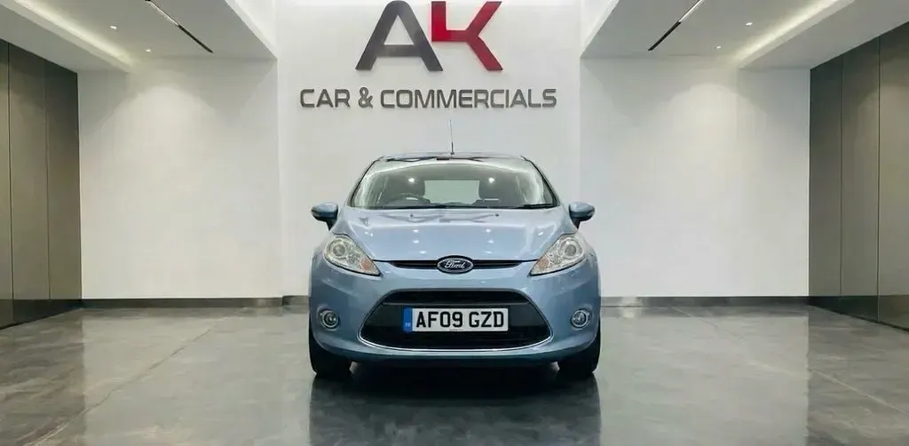 Used Ford Fiesta Zetec 82 HP (60 kW) 2009 Blue Hatchback