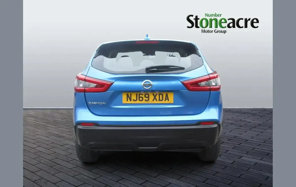 Used Nissan Qashqai Acenta Premium 115 HP (84 kW) 2019 Blue SUV