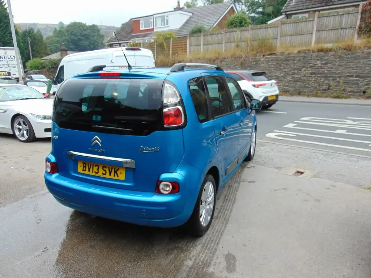 Used Citroën C3 Picasso Exclusive 2013 Blue MPV